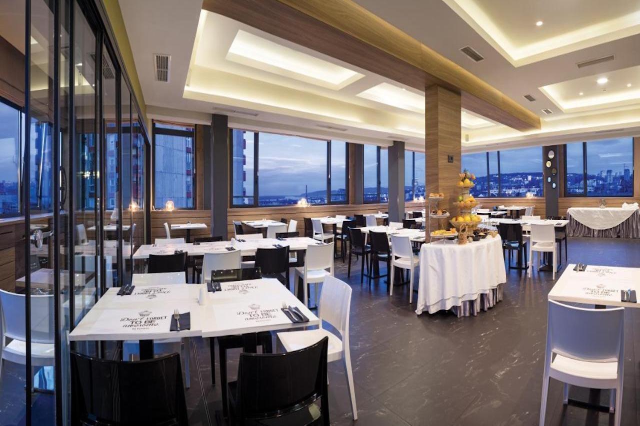 Radisson Red Belgrade 호텔 외부 사진