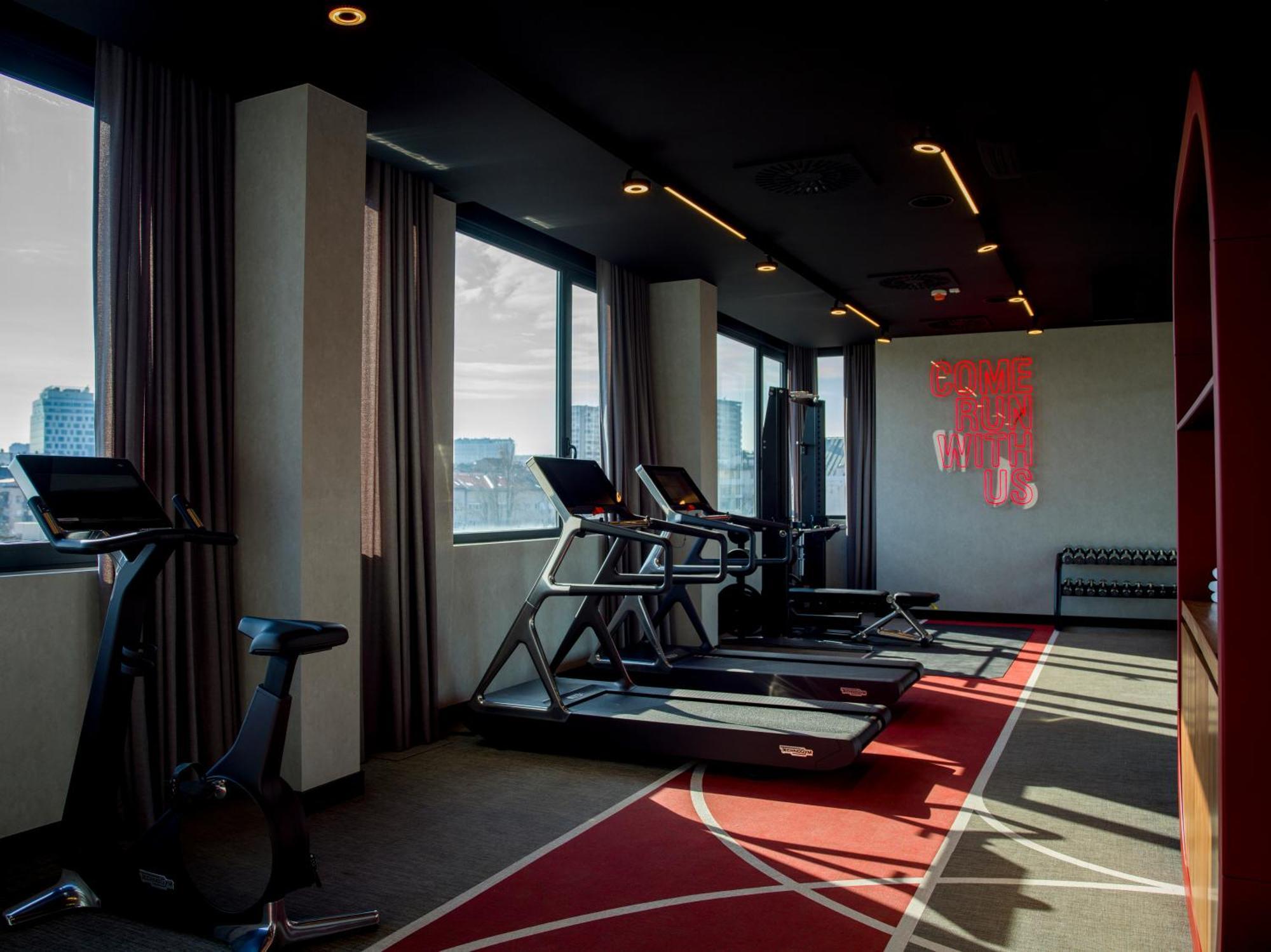 Radisson Red Belgrade 호텔 외부 사진