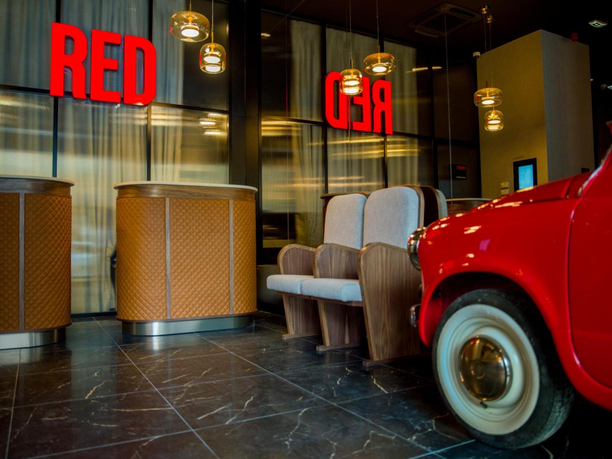 Radisson Red Belgrade 호텔 외부 사진
