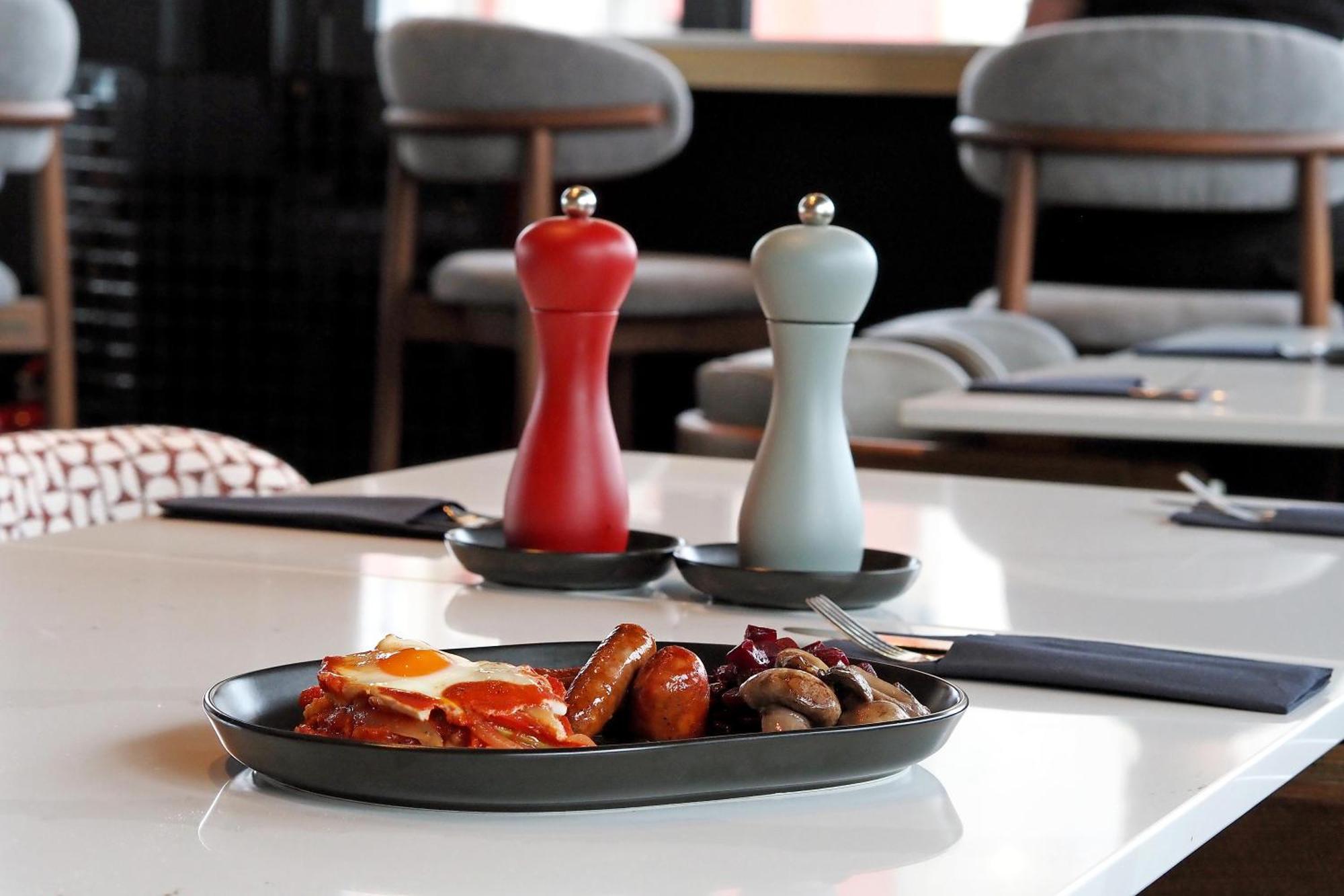 Radisson Red Belgrade 호텔 외부 사진