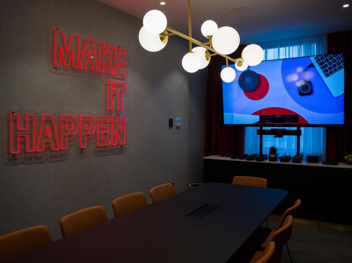Radisson Red Belgrade 호텔 외부 사진